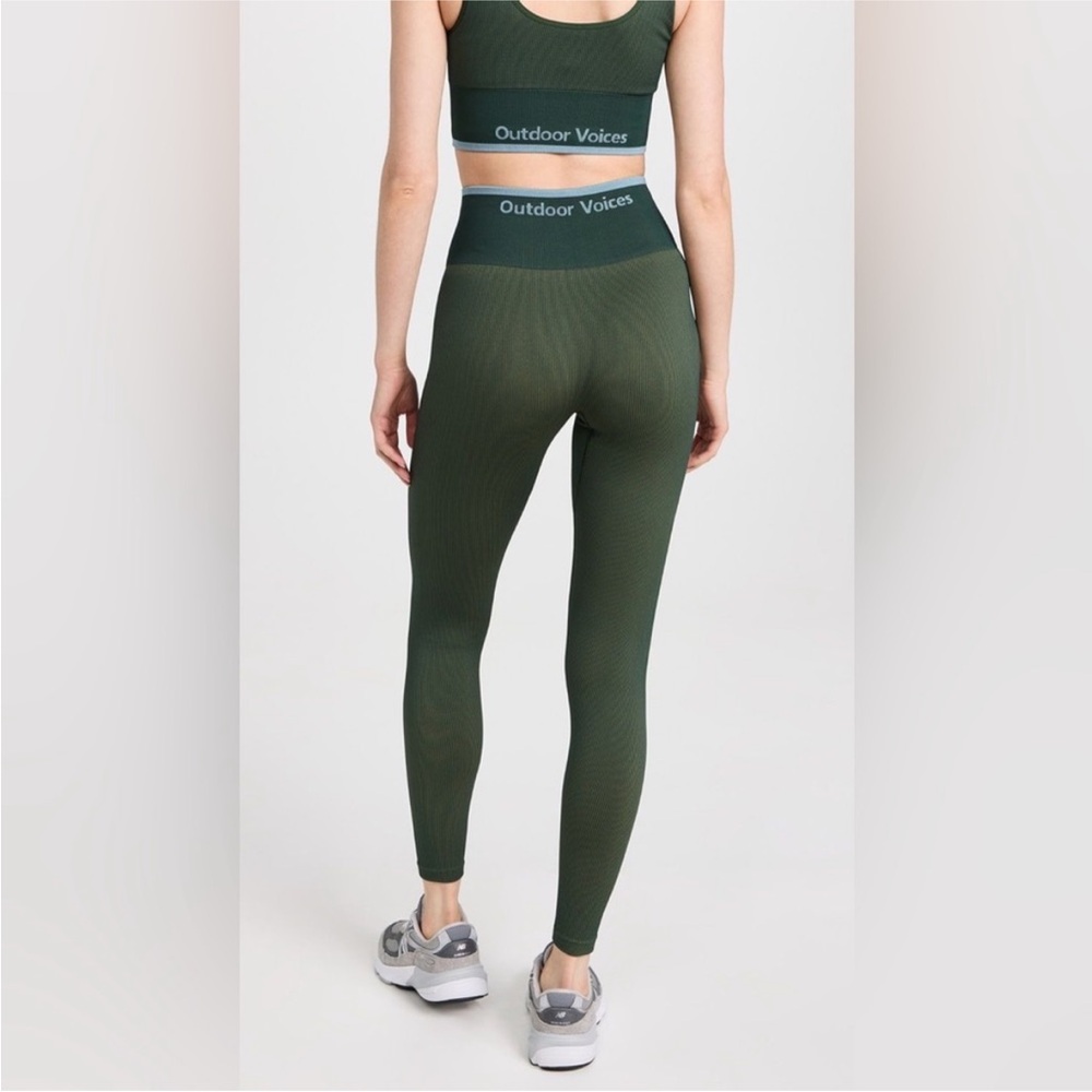 outdoor Voices Green ribbed leggings